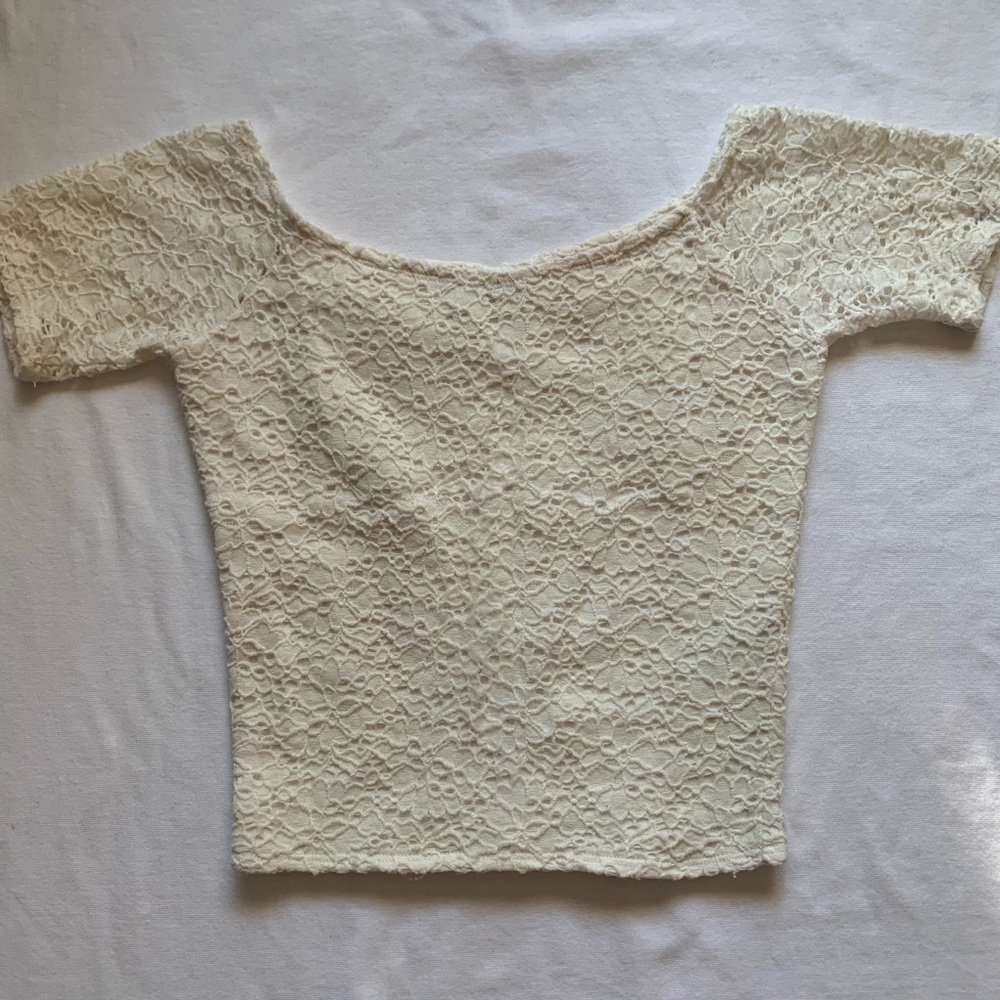 Abercrombie Women’s White Crop Top